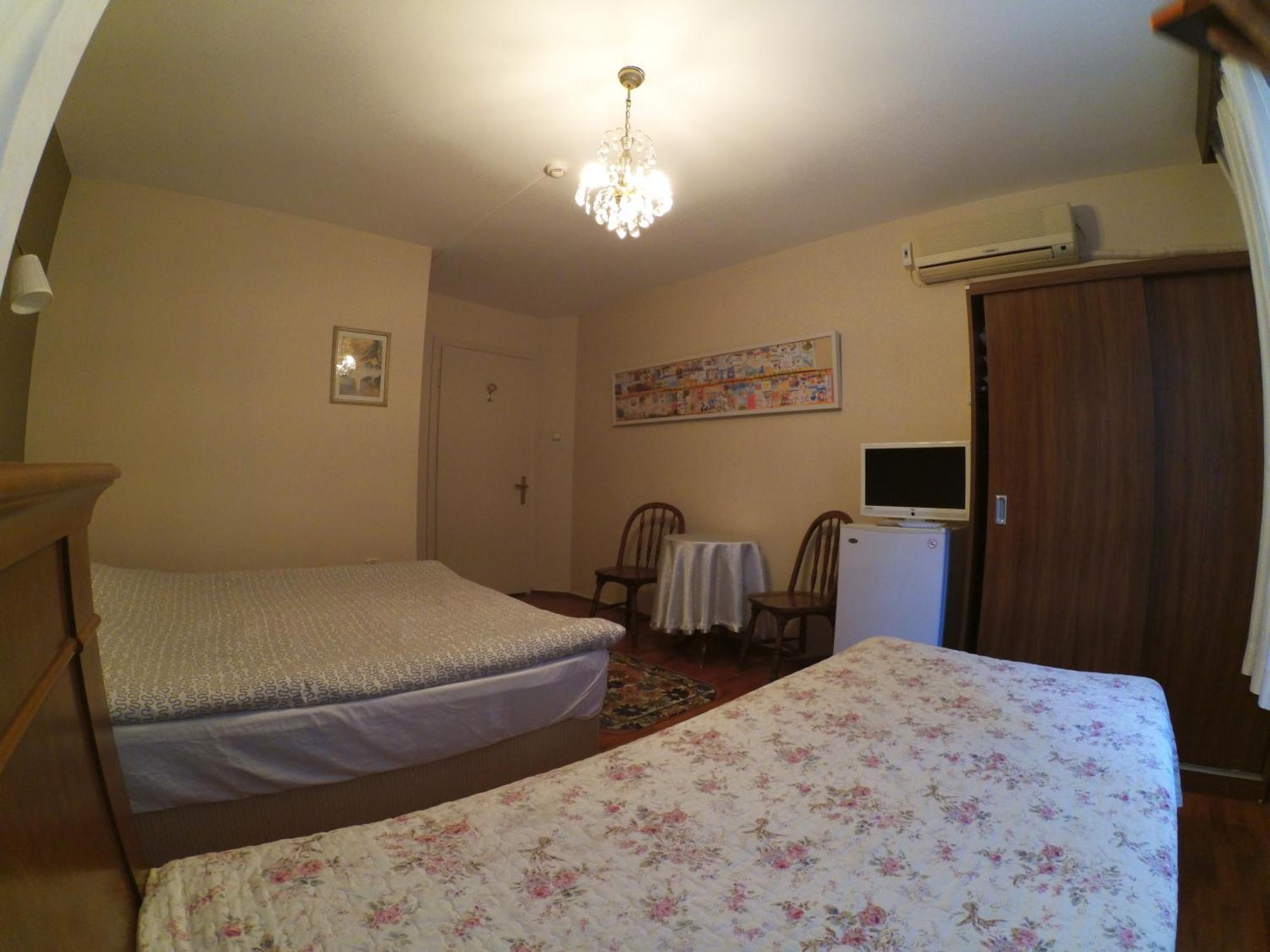 Berk Guest House - Grandma'S House Κωνσταντινούπολη Δωμάτιο φωτογραφία