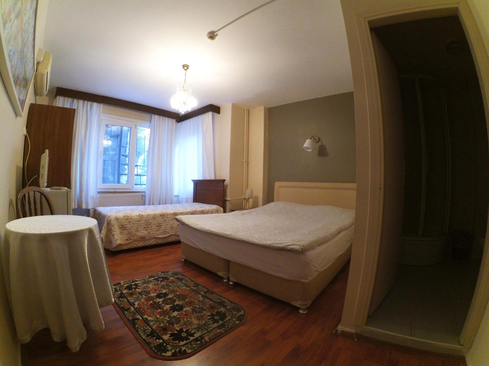 Berk Guest House - Grandma'S House Κωνσταντινούπολη Δωμάτιο φωτογραφία