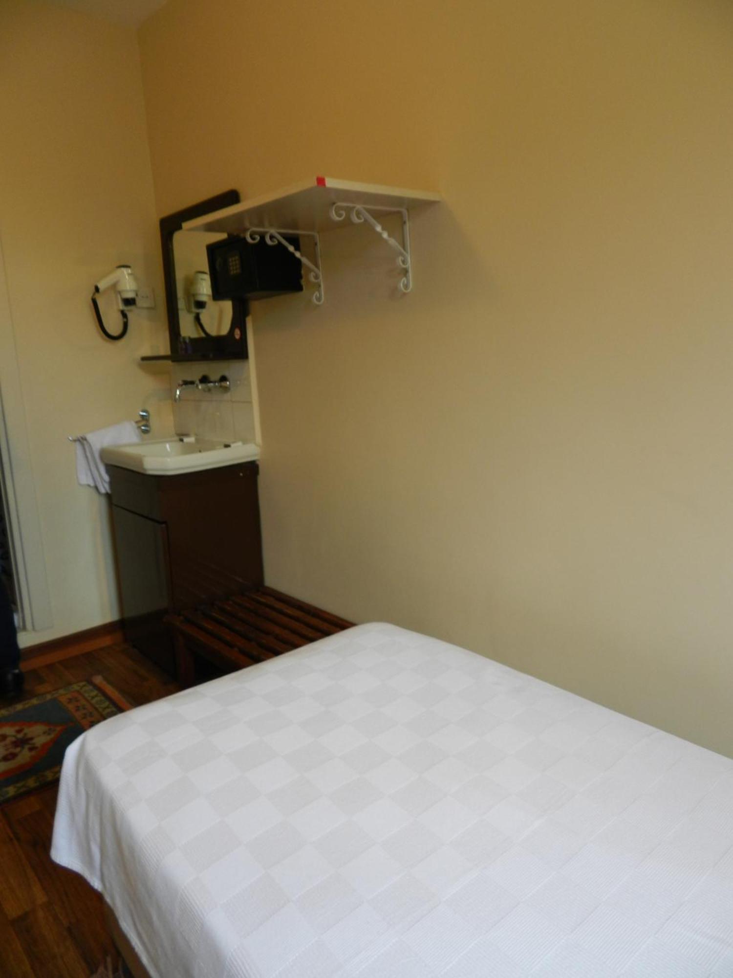 Berk Guest House - Grandma'S House Κωνσταντινούπολη Δωμάτιο φωτογραφία
