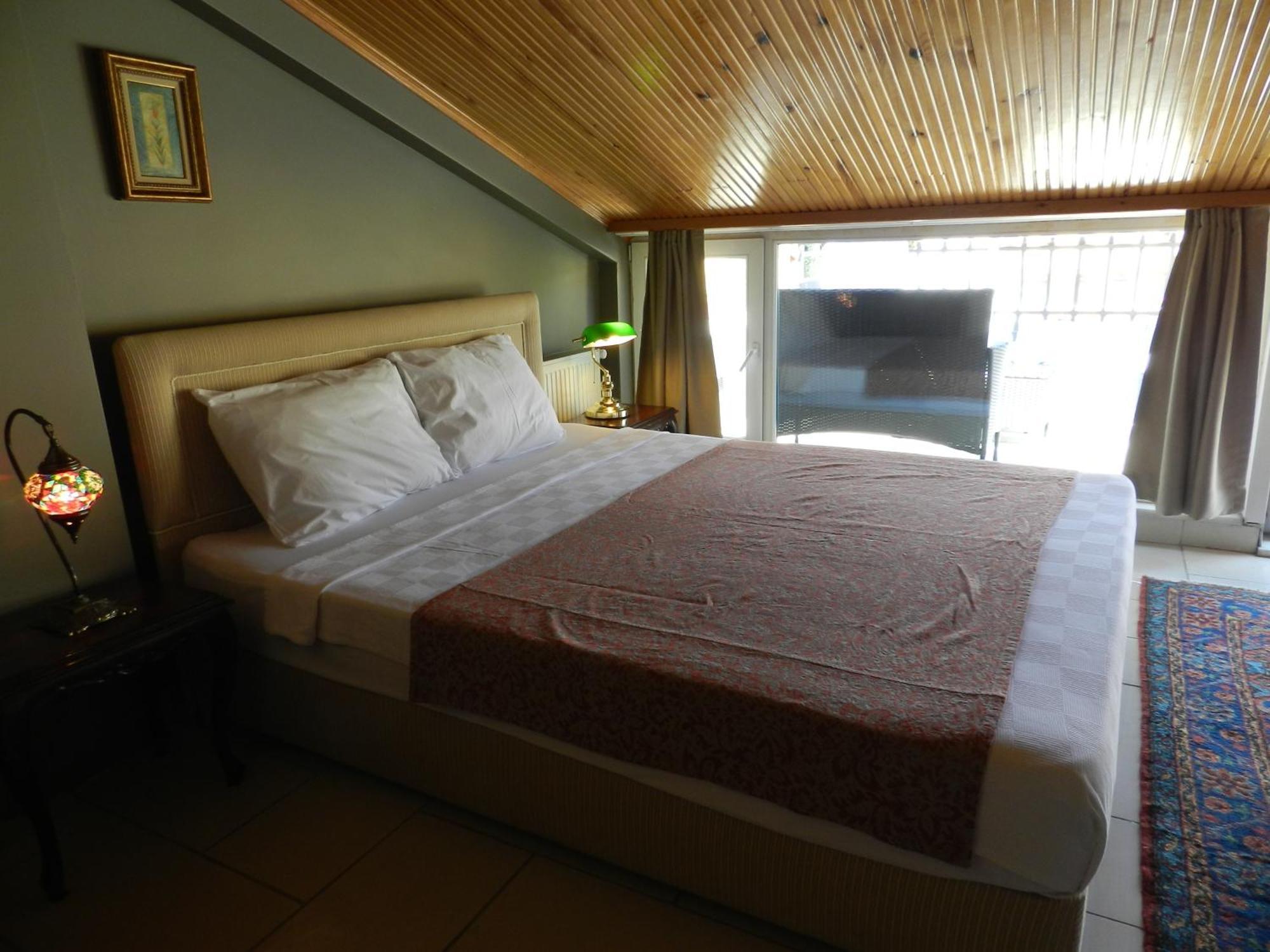 Berk Guest House - Grandma'S House Κωνσταντινούπολη Δωμάτιο φωτογραφία