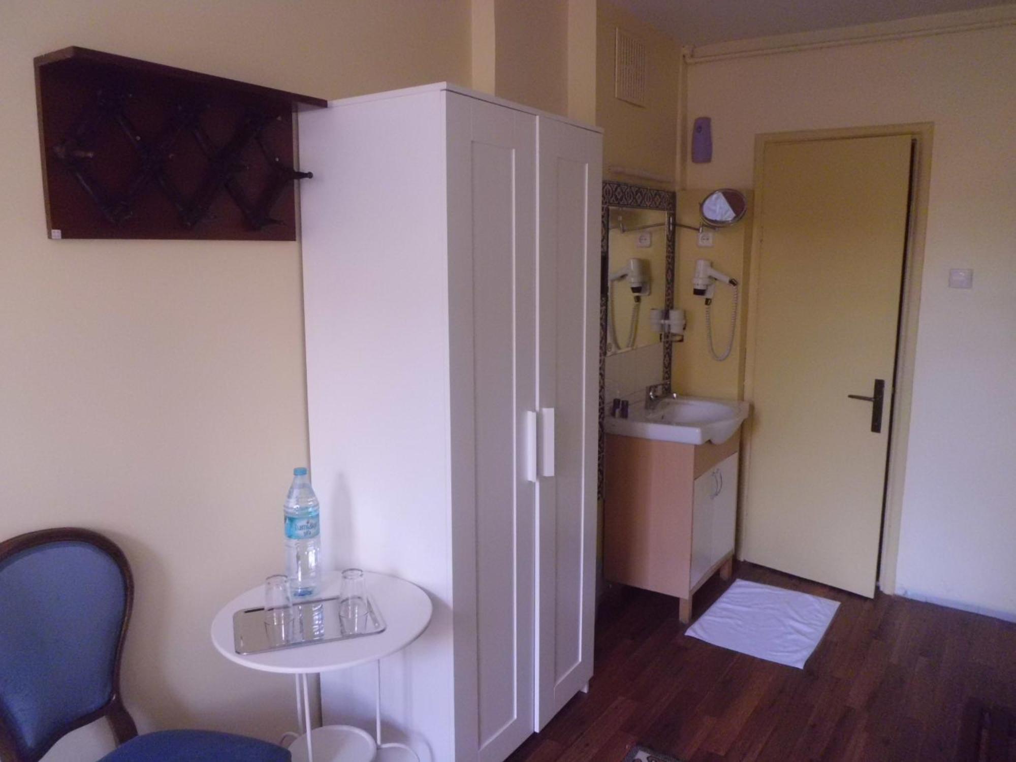 Berk Guest House - Grandma'S House Κωνσταντινούπολη Δωμάτιο φωτογραφία